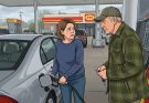 Part1: On my way to my son’s house, I stopped for gas when a stranger suddenly wa:rned me…https://kkfreshnews.store/archives/11672